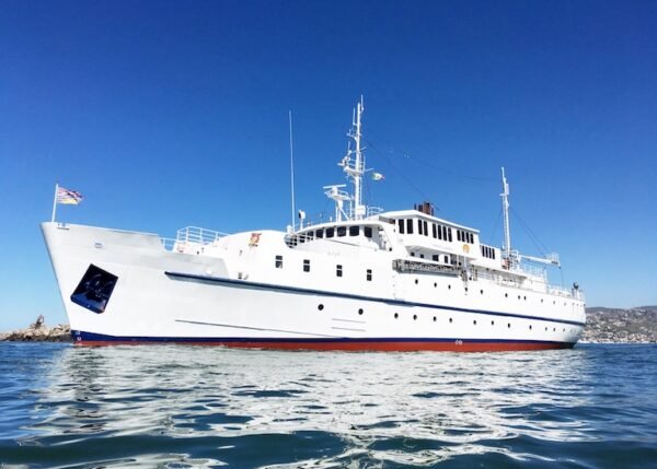 Mini Cruise Ship