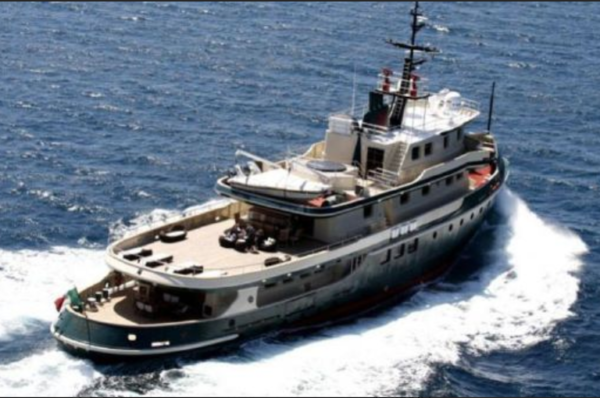 Beautiful Converted Tug